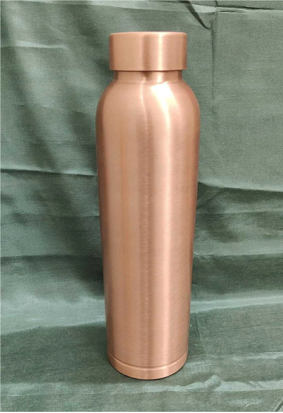 Pure Copper Water Bottle – 100% Food Grade Ayurvedic Drinking Bottle with Leakproof Cap