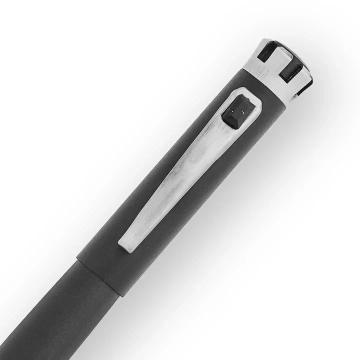 SWISSBRAND Eternia 2511 Matte black Fountain Pen with black gem embedded in the chrome trim