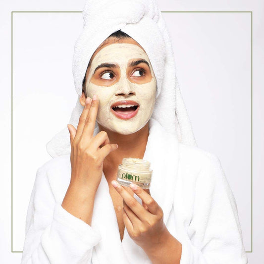 Plum Green Tea Clear Face Mask - 60 gm