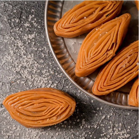 Vellanki Foods Tapeswaram Kaja/Madatha Kaja/Khaja (Ghee) | Authentic Indian Sweets - 250 gm